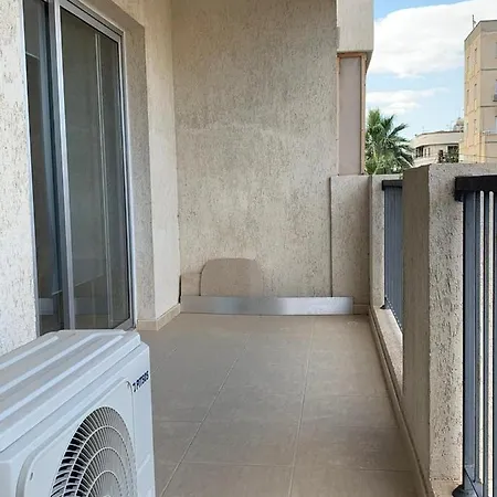 Apartment Steve Larnaca